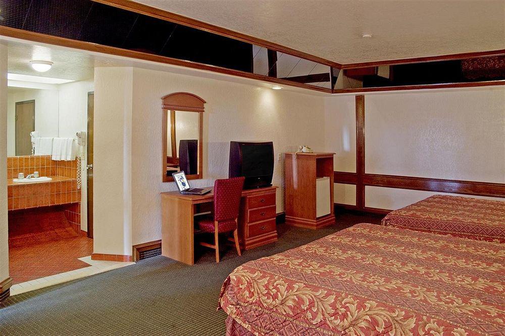 Americas Value & Angeles Downtown Sw Motel Los Angeles